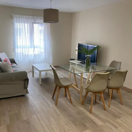 10 Minutes From Vut-4369-as9 Apartament *