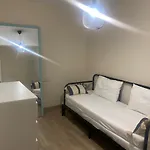 Apartamento 10 Minutes From Vut-4369-as9 *
