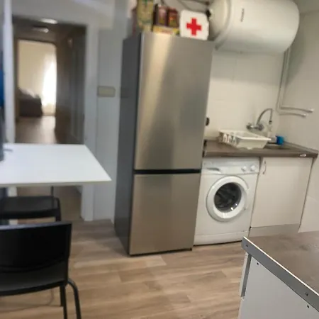 Apartamento 10 Minutes From Vut-4369-as9 *